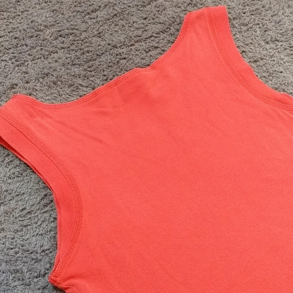 Vintage Guess Jeans Sleeveless Tee - Picture 10 of 11